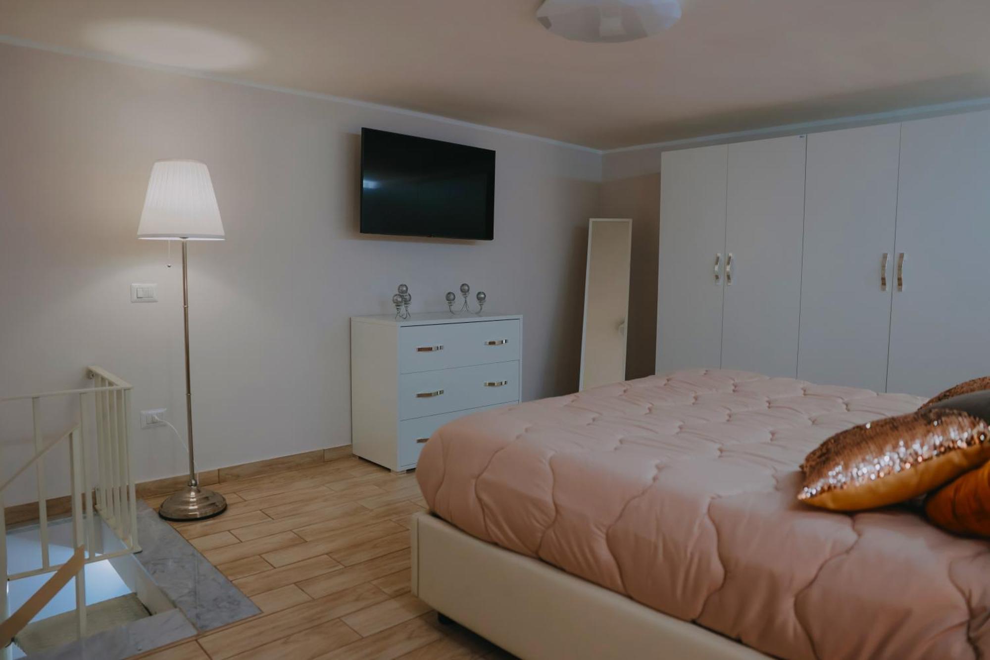 L'Ospite Napoletano Apartman Nápoly Kültér fotó