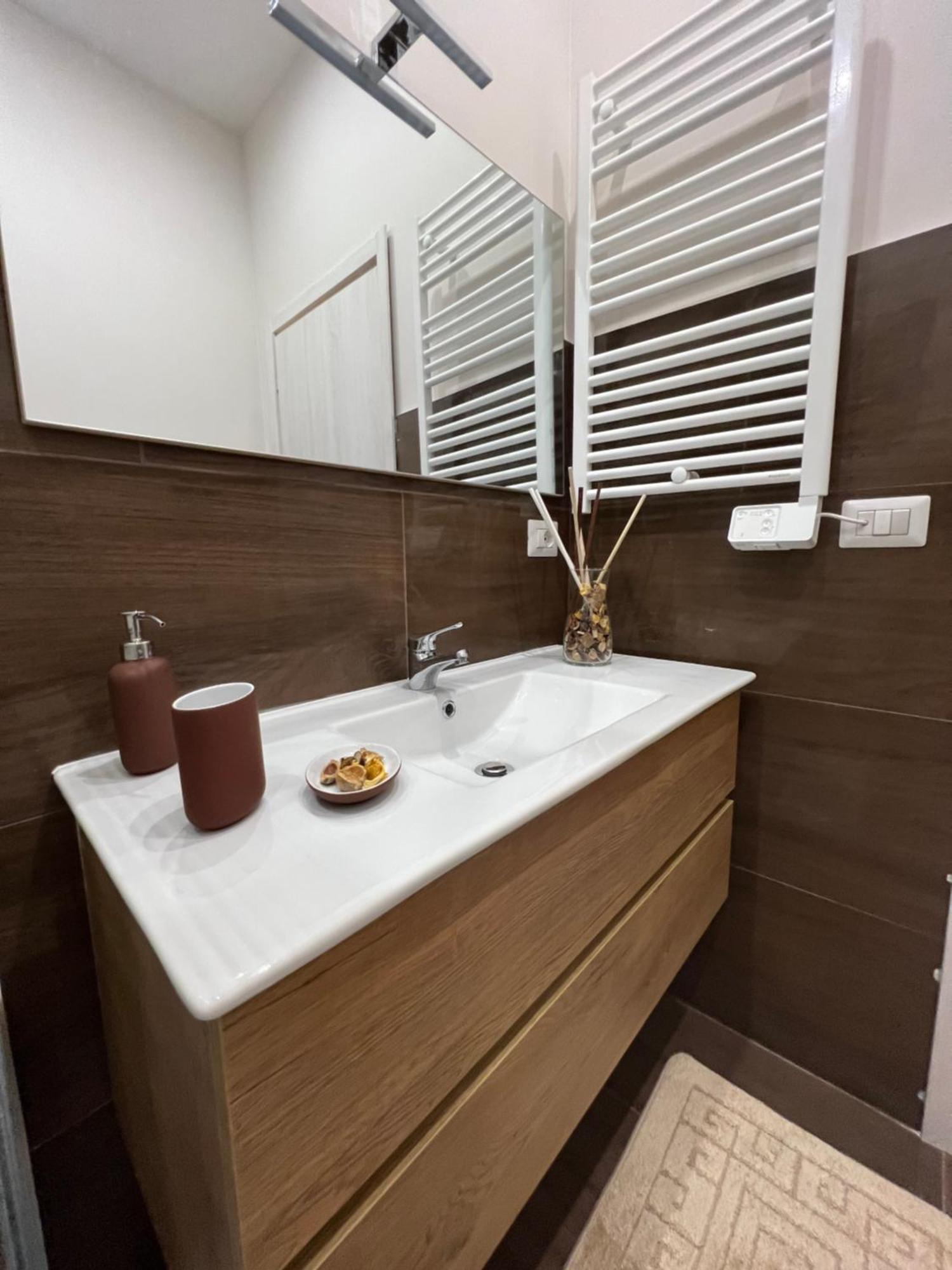 L'Ospite Napoletano Apartman Nápoly Kültér fotó