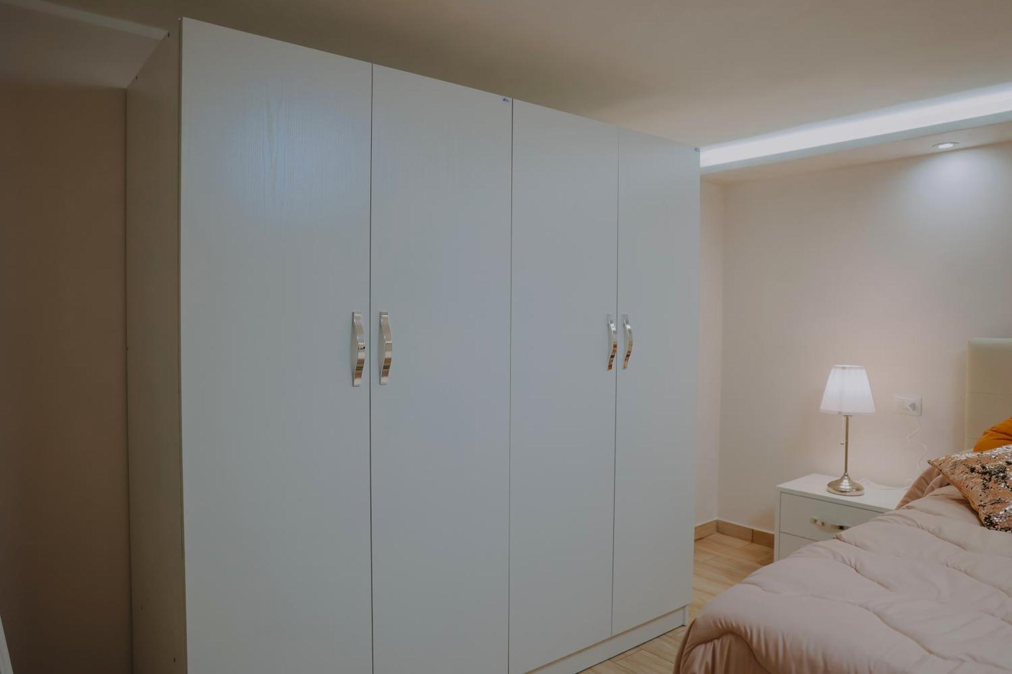 L'Ospite Napoletano Apartman Nápoly Kültér fotó